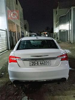Chrysler 200